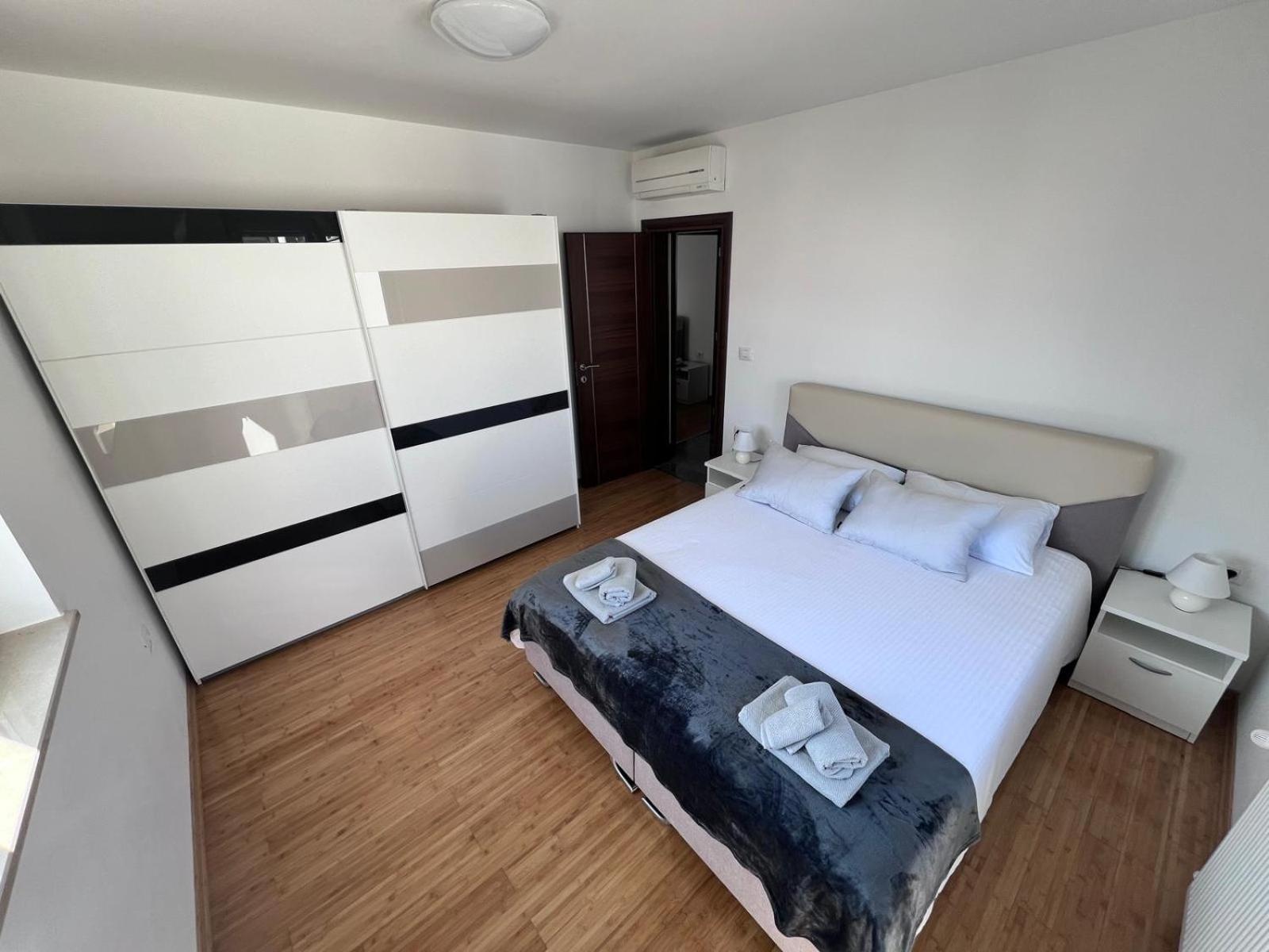 Seascape Deluxe Residence Пьешчана-Увала Экстерьер фото