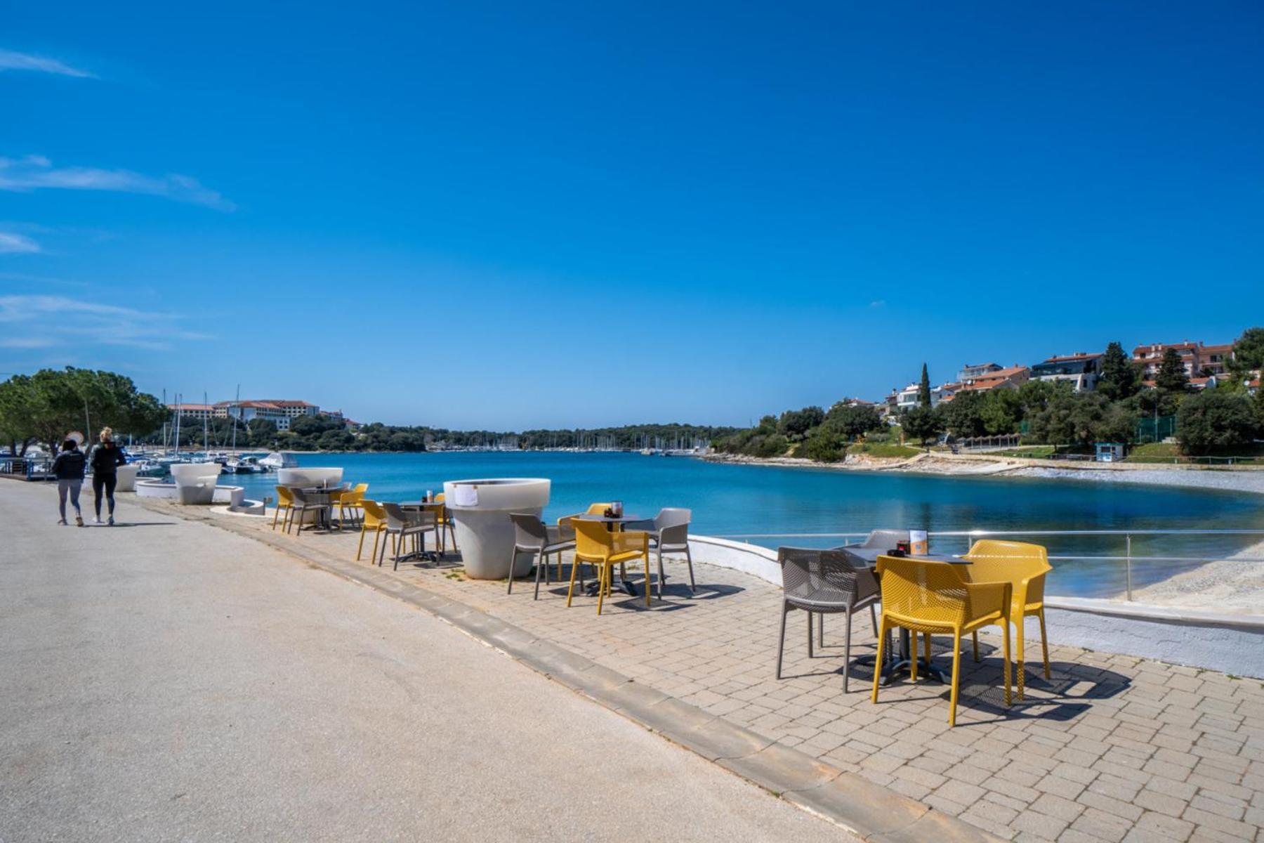 Seascape Deluxe Residence Пьешчана-Увала Экстерьер фото